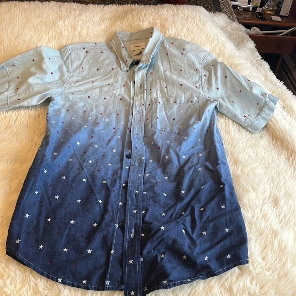 Old navy xl (14-16) that’s had two different colors light blue with navy blue